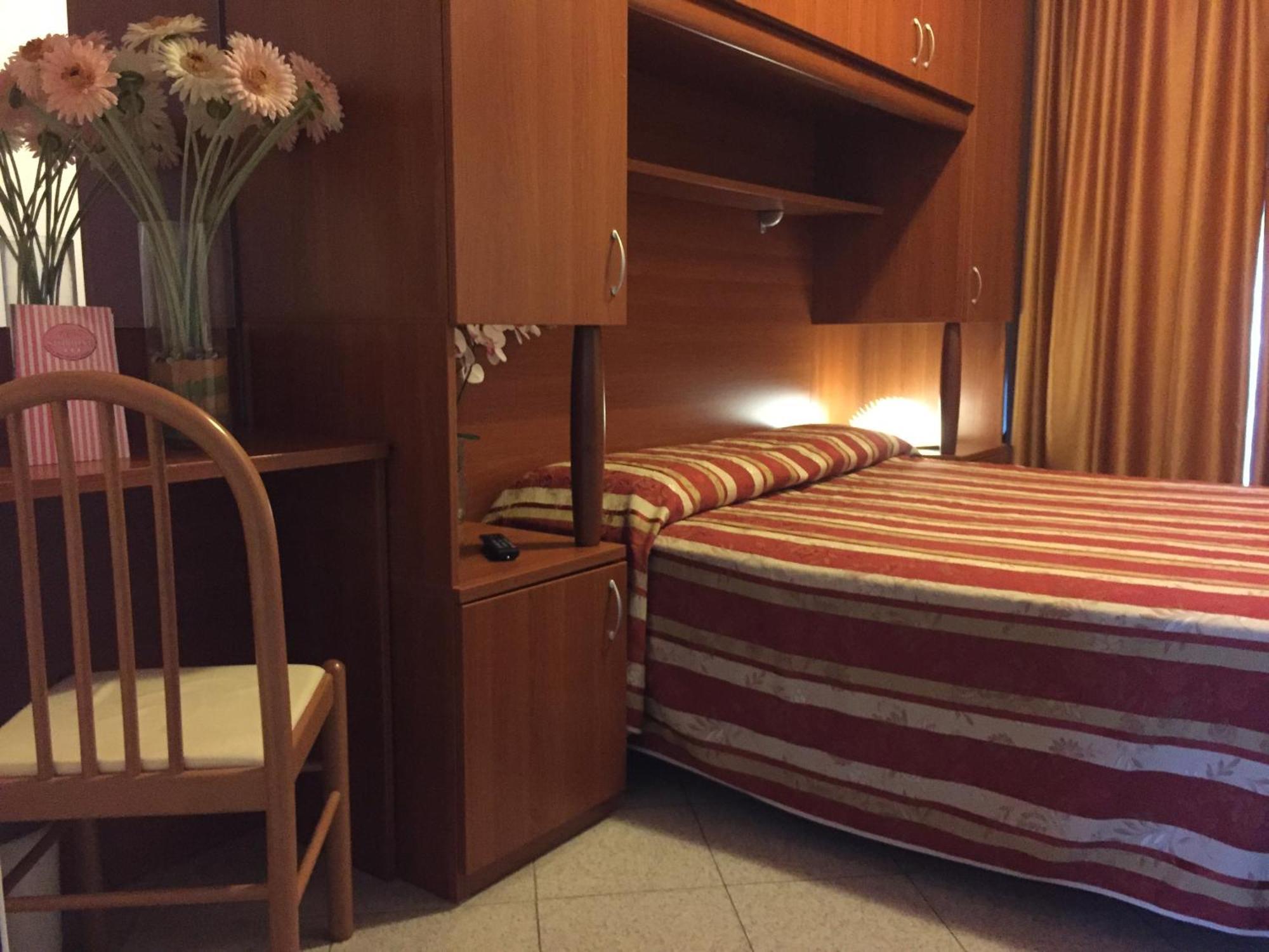 Hotel Storione 3*