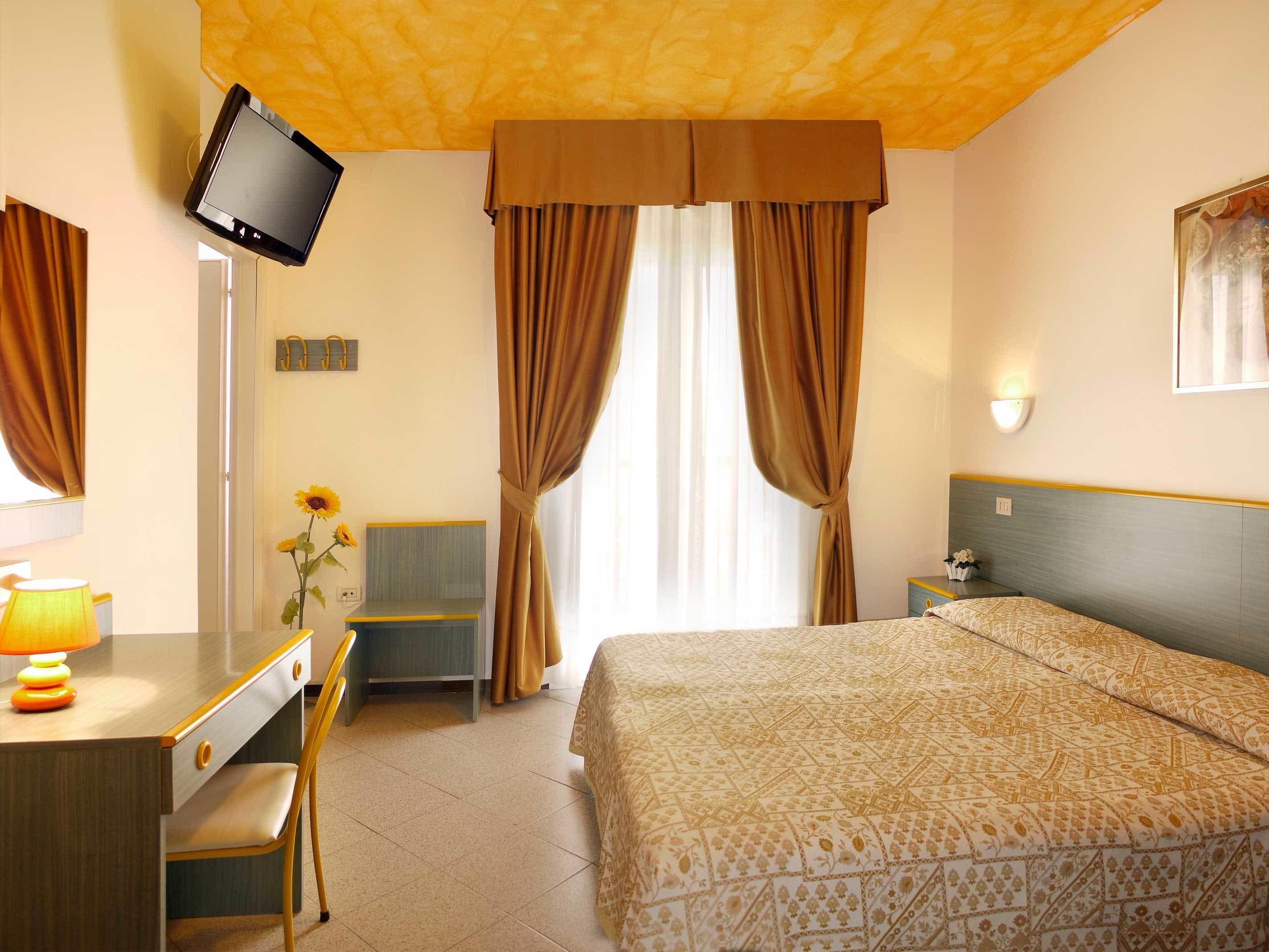 Storione Hotel 3*