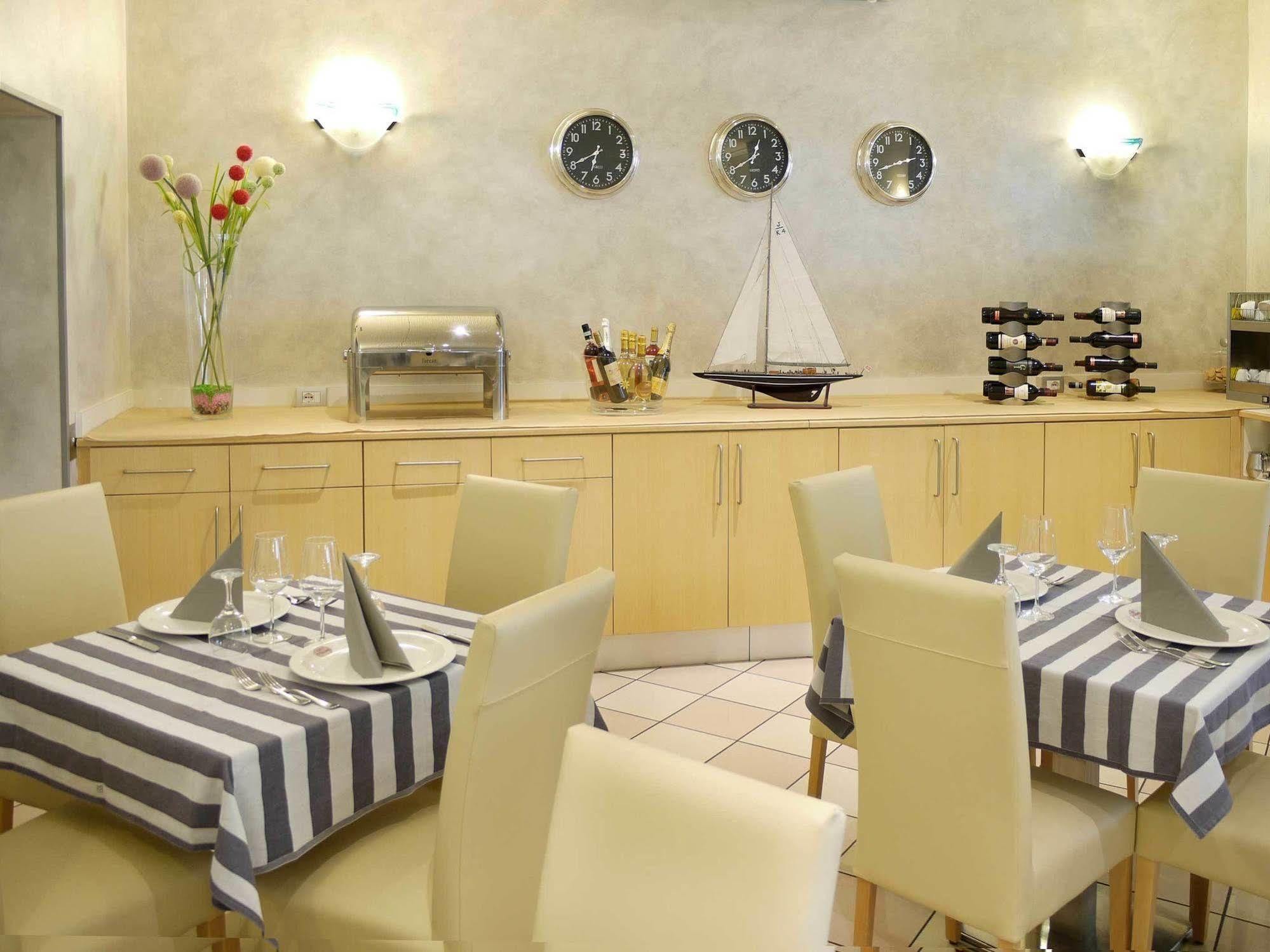 Hotel Storione 3*