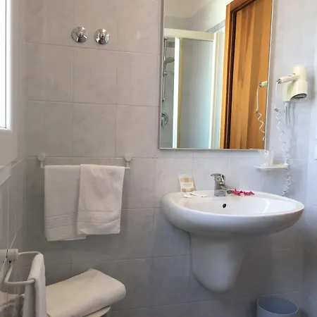 Storione Hotel 3*