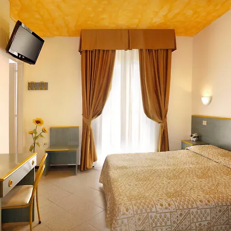 Storione Hotel 3*